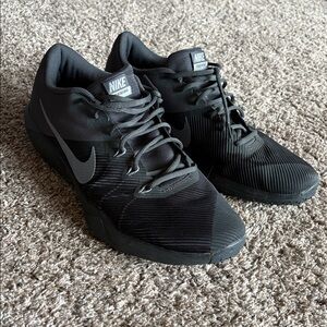 🖤NIKE Sneakers!🖤